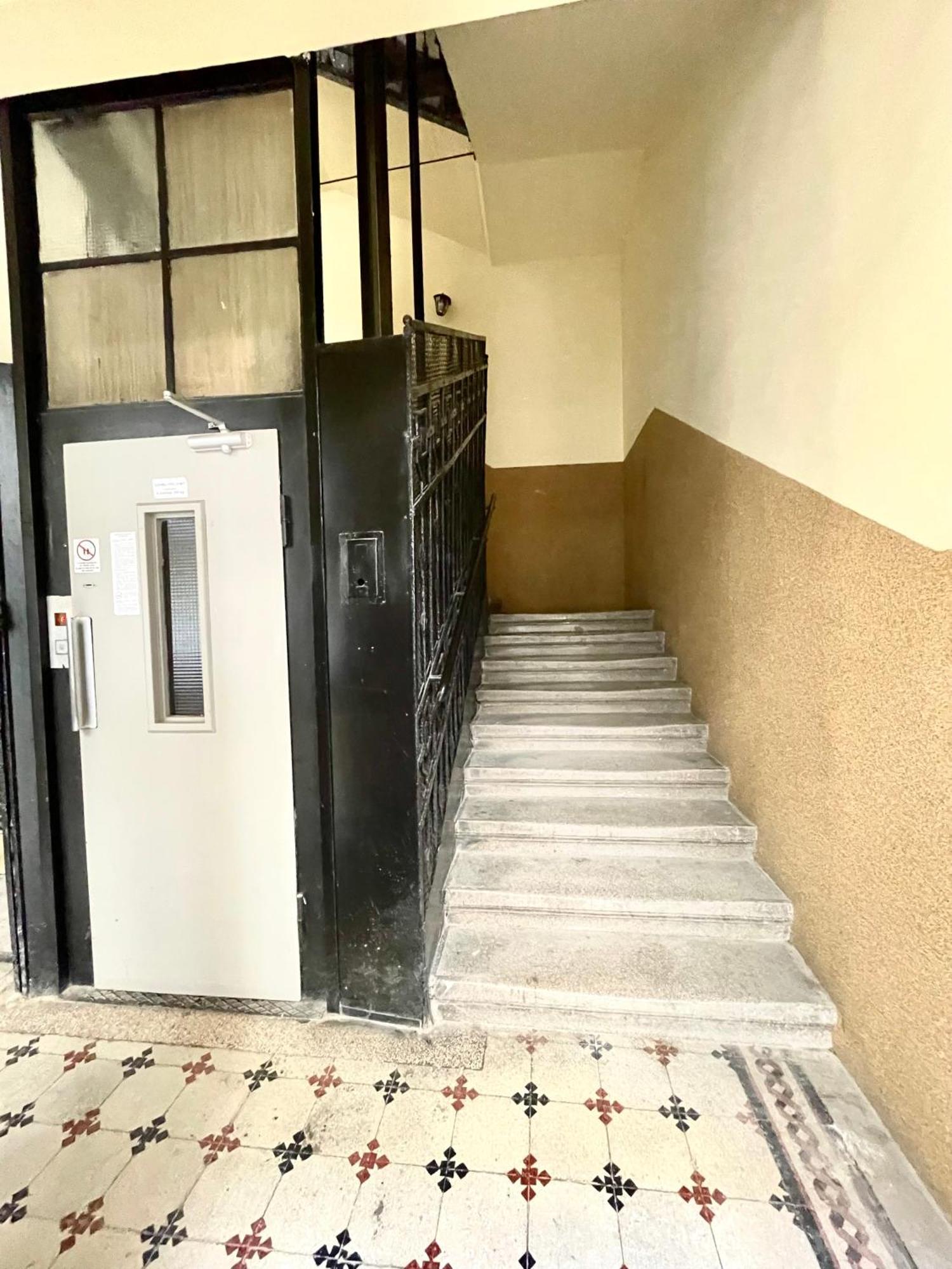 בודפשט Relax Home With 2 Bedroom, 2 Bathroom For 6 People In The City Centre Free Coffee מראה חיצוני תמונה