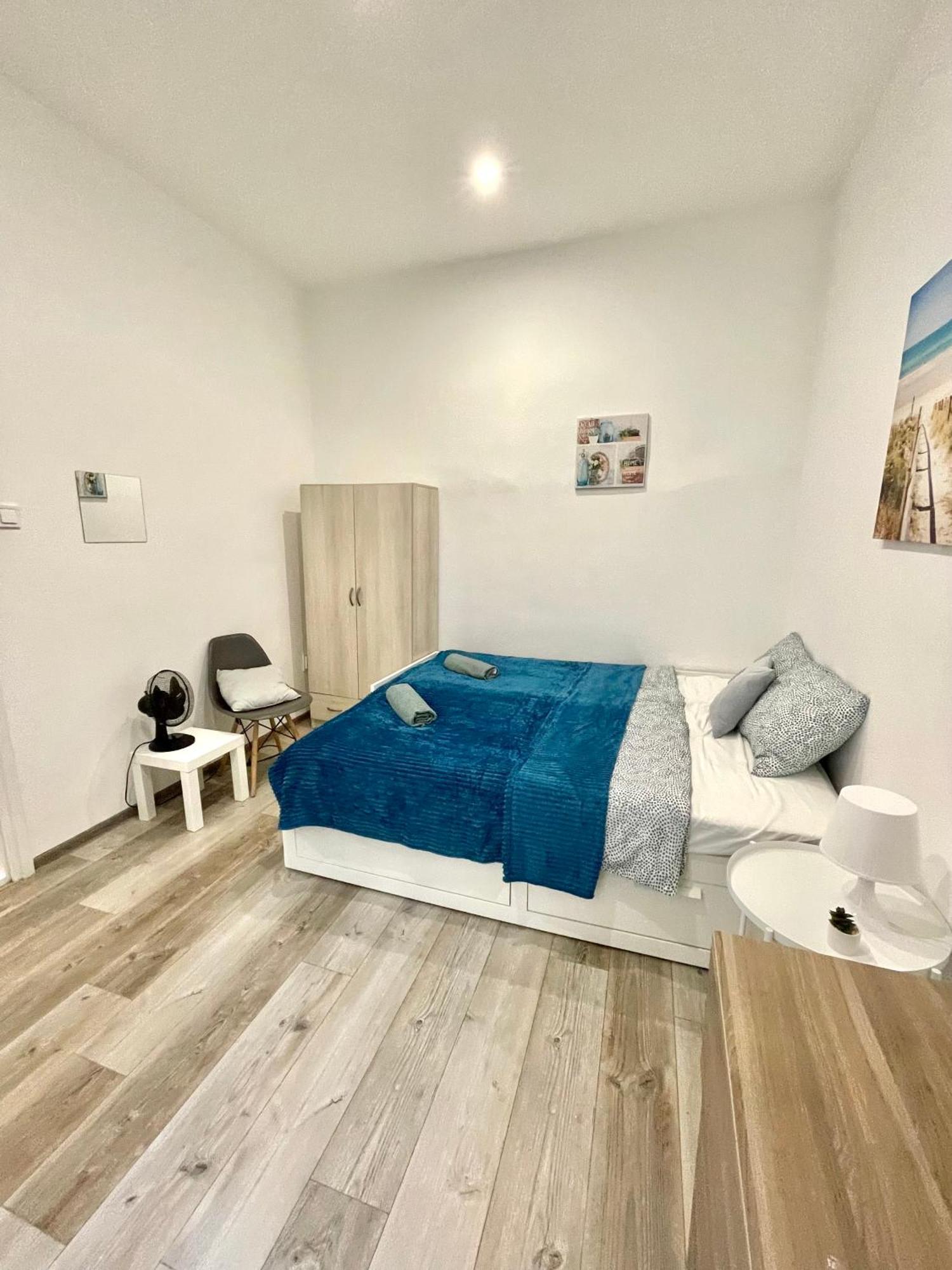 בודפשט Relax Home With 2 Bedroom, 2 Bathroom For 6 People In The City Centre Free Coffee מראה חיצוני תמונה